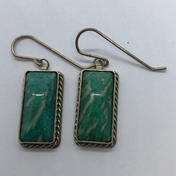 Vintage Jewelry - VTG Green Jasper Earrings